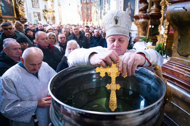 image:Image 67/source/orig/66259_hor1765-enhanced-nr.jpg