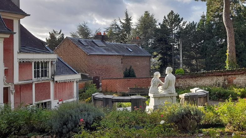 image:Image 67/source/orig/66593_duvera-ruze-z-lisieux.jpg