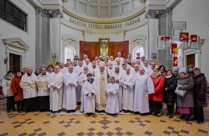 image:Image 68/source/orig/67534_50111_0_jahni4.jpg