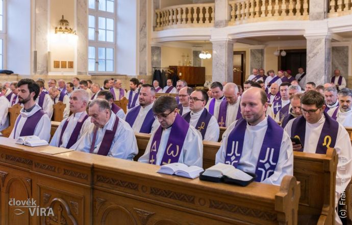 image:Image 68/source/orig/67979_50749_0_230307-setkani-knezi-velehrad-6.jpg