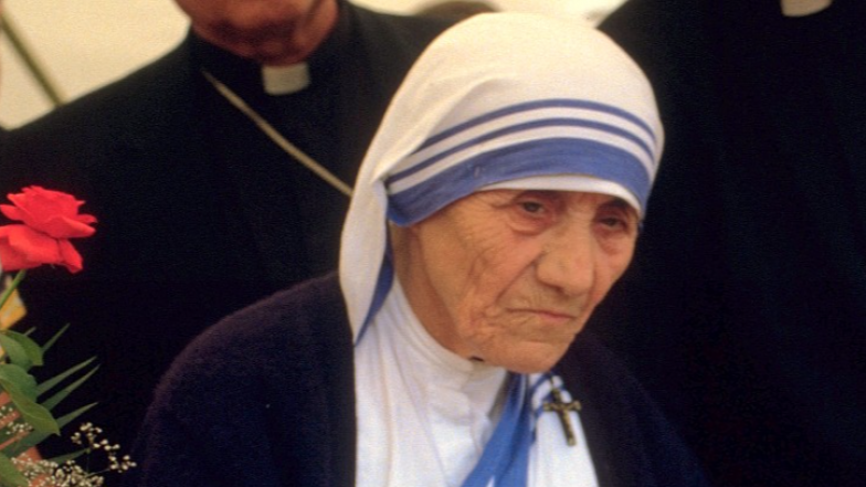 image:Image 7/source/orig/6352_MotherTeresa_094_cropped_723x407.png