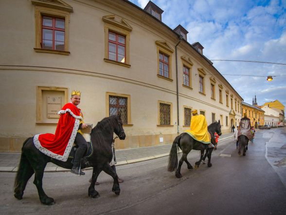 image:Image 7/source/orig/6410_2488_220103-trikralova-sbirka.jpg