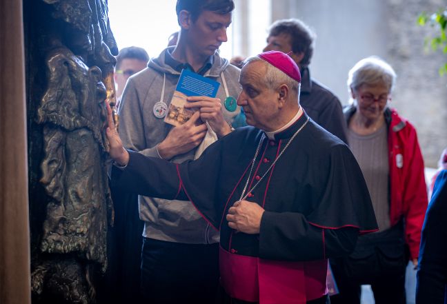 70/source/orig/69129_r6l-3983.jpg image:Image 70/source/orig/69129_r6l-3983.jpg