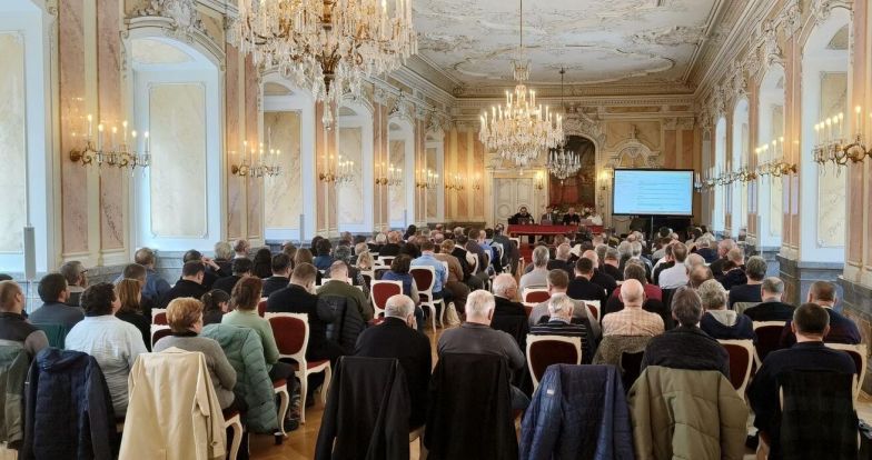 image:Image 70/source/orig/69771_52830_0_250408-prednaska-hospodareni-0.jpg