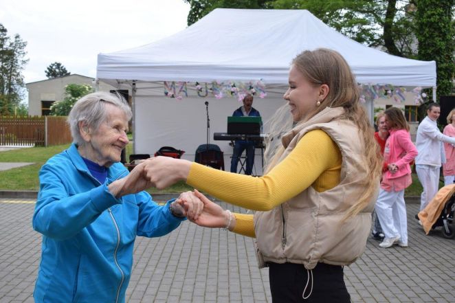 image:Image 71/source/orig/70227_53290_0_250422-maltezska-pomoc-dobrovolnictvi-1.jpg