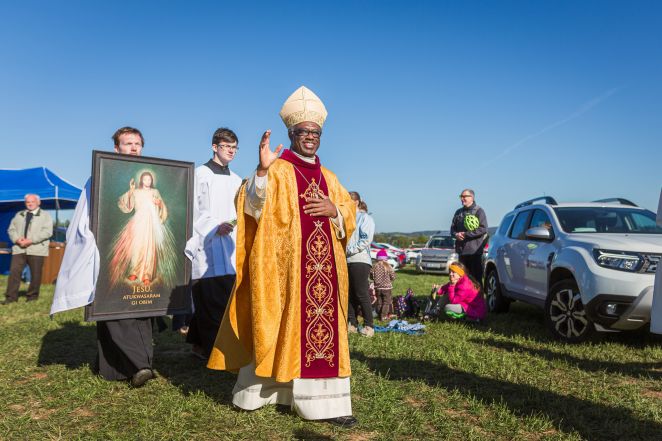 image:Image 71/source/orig/70436_2025-04-27-vis-vs21545.jpg