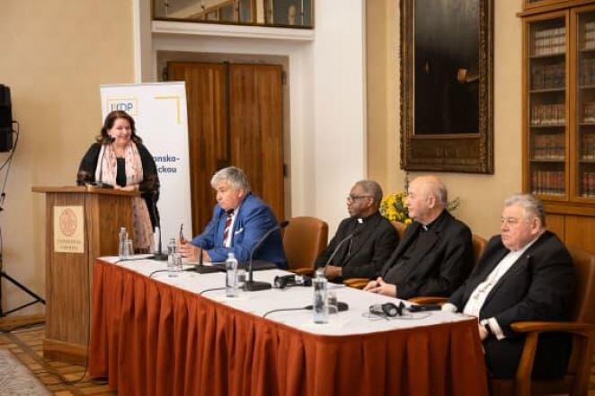 image:Image 72/source/orig/71003_54156_0_foto-eua-sstol.jpg