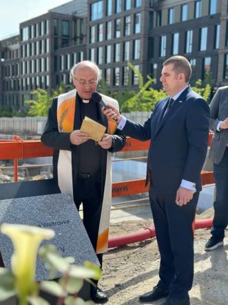 image:Image 72/source/orig/71323_54796_0_zehnani-arcibiskupem-prazskym.jpg