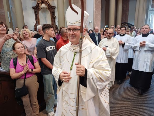 73/source/orig/72040_502430517-1146815254151358-410672659266359678-n.jpg image:Image 73/source/orig/72040_502430517-1146815254151358-410672659266359678-n.jpg