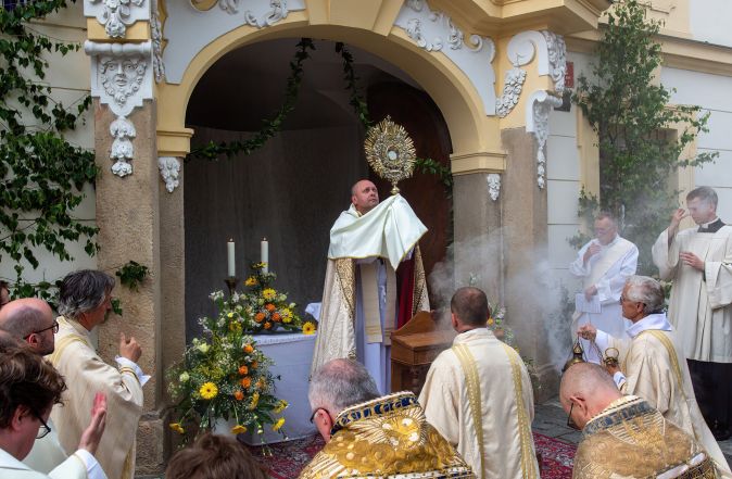 image:Image 73/source/orig/72697_0k0a8779.jpg