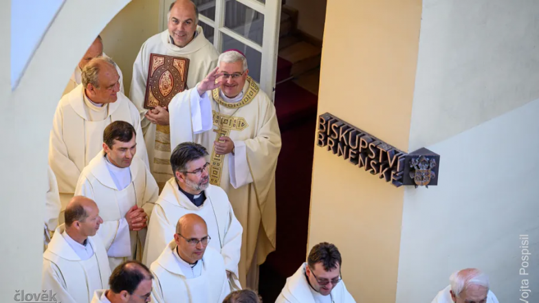 image:Image 74/source/orig/73056_vojtapospisilvpz4353-1.png