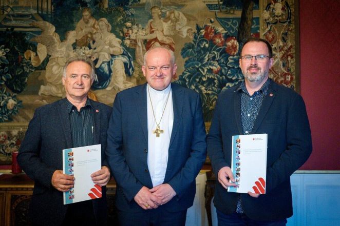 image:Image 74/source/orig/73105_56958_0_250701-acho-reditel-neugebauer-2.jpg