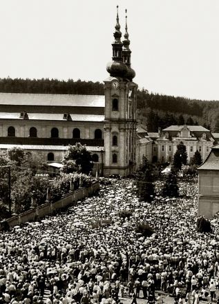 image:Image 74/source/orig/73173_57038_0_velehrad-1985.jpg