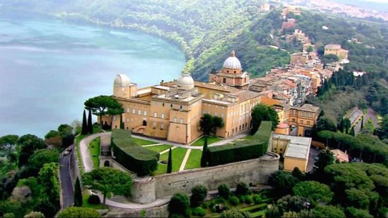 74/source/orig/73344_castel-gandolfo.jpg image:Image 74/source/orig/73344_castel-gandolfo.jpg