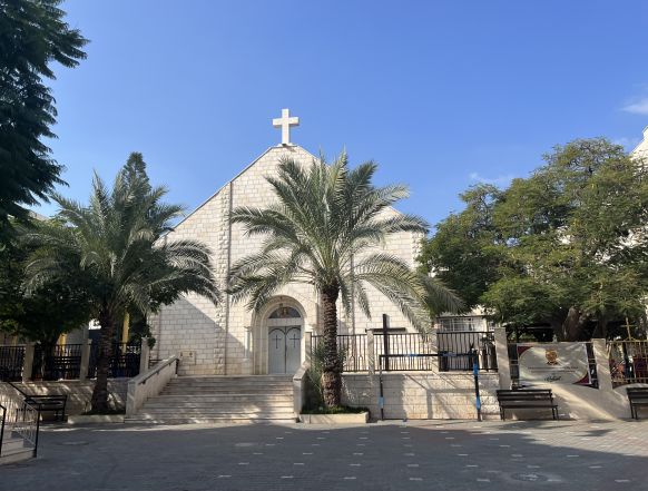 74/source/orig/73605_holy-family-church-in-gaza.jpg image:Image 74/source/orig/73605_holy-family-church-in-gaza.jpg