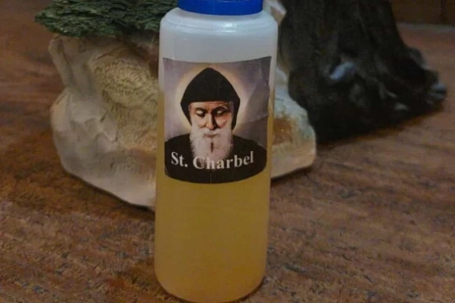 75/source/orig/74345_charbel-oil.png image:Image 75/source/orig/74345_charbel-oil.png