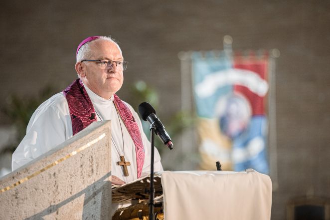 image:Image 75/source/orig/74783_r6n20713.jpg