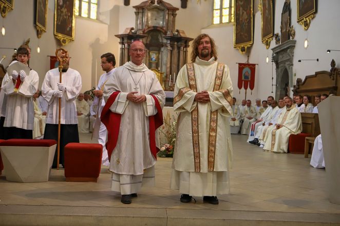 image:Image 76/source/orig/75038_img-0129.jpg