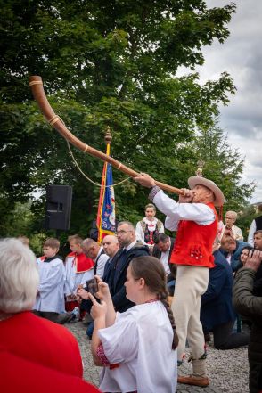 image:Image 76/source/orig/75043_59237_0_033-scaled.jpg