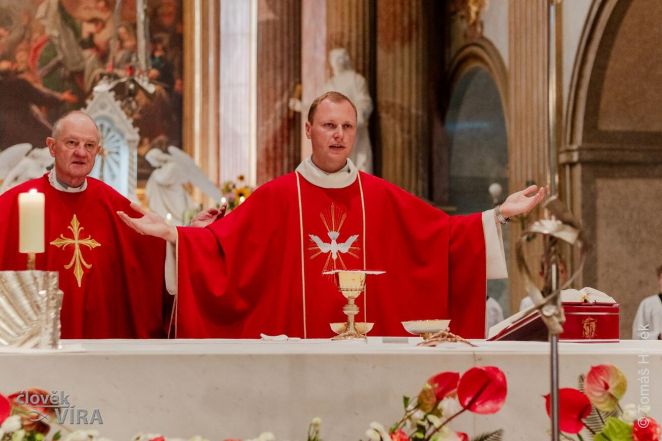 image:Image 76/source/orig/75463_59735_0_250903-velehrad-sgv14.jpg