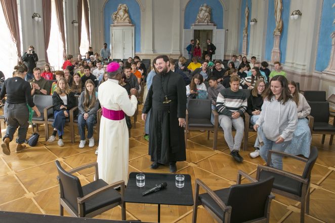 image:Image 76/source/orig/75985_7-diecezni-pout-pikrtova-a.jpg