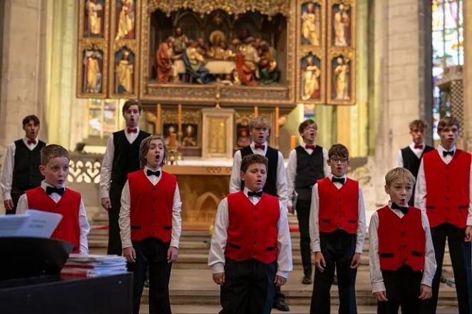 image:Image 77/source/orig/76631_60930_0__nz94600.jpg