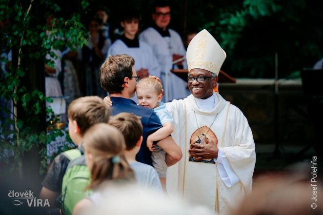 image:Image 78/source/orig/77515_61848_0_250810-provodov-nuncius-00.jpg