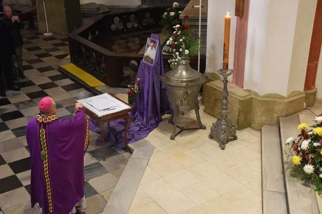 image:Image 79/source/orig/78172_62763_0_dsc_0050.jpg