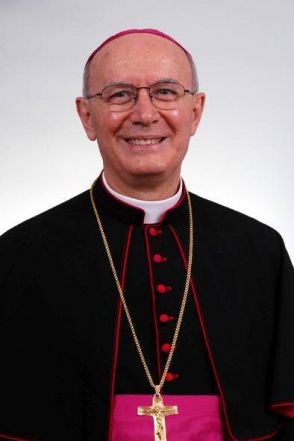 image:Image 79/source/orig/78658_co-m1440-009730.jpeg