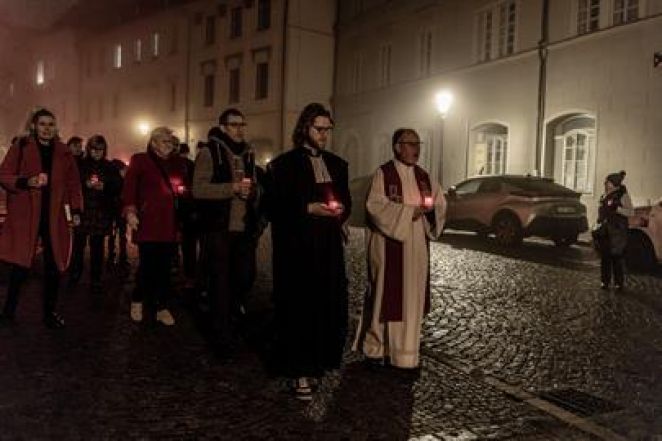 image:Image 79/source/orig/78902_63494_0_cervena-streda-jan-haken.jpg