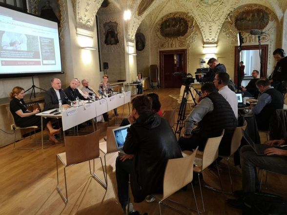 image:Image 8/source/orig/7111_3484_0_img-20190430-112819.jpeg