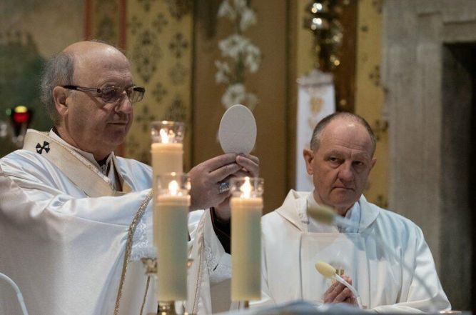 image:Image 8/source/orig/7119_3481_0_190428-jatu-poutmaticsvhstn-100237.jpeg