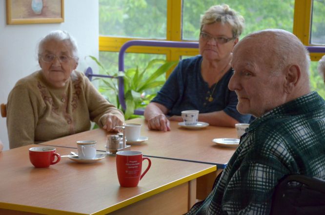 image:Image 8/source/orig/7388_Život_s_demencí_Charitní_dům_sv__Alžběty_1.jpg