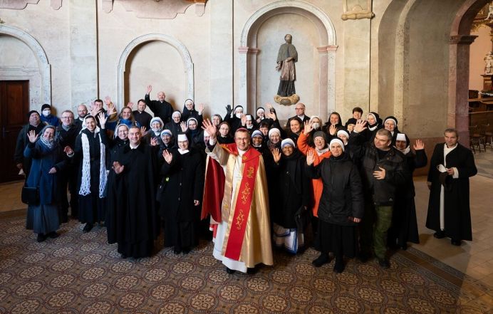 image:Image 8/source/orig/7833_4153_0_setkn_eholnk_fulnek2019.jpg