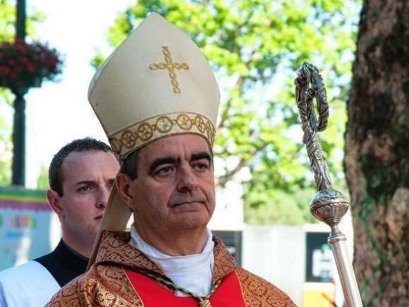 image:Image 8/source/orig/7923_4173_0_nikola-eterovic-15062012-rijeka-2-roberta-f_cropped.jpeg