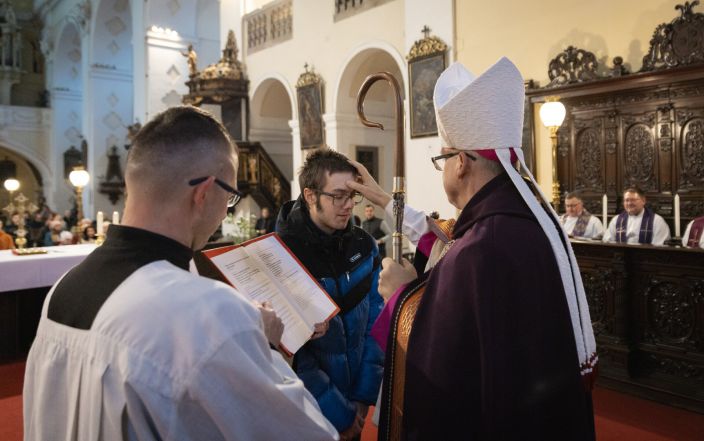 image:Image 80/source/orig/79399_20251129-jach-co4a6349.jpg