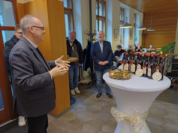 image:Image 80/source/orig/79673_64245_0_20251205_120239.jpg