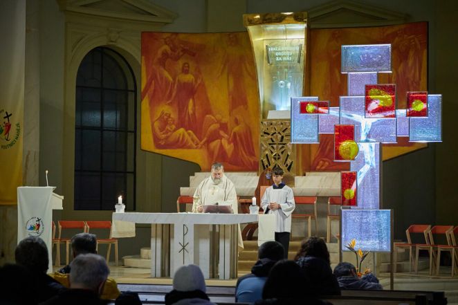 image:Image 81/source/orig/80022_64506_0_pnow9673.jpg