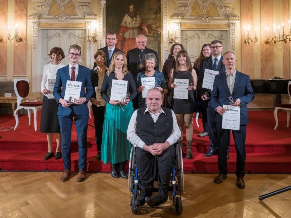 image:Image 81/source/orig/80100_64560_1_251212-kresadlo.jpg