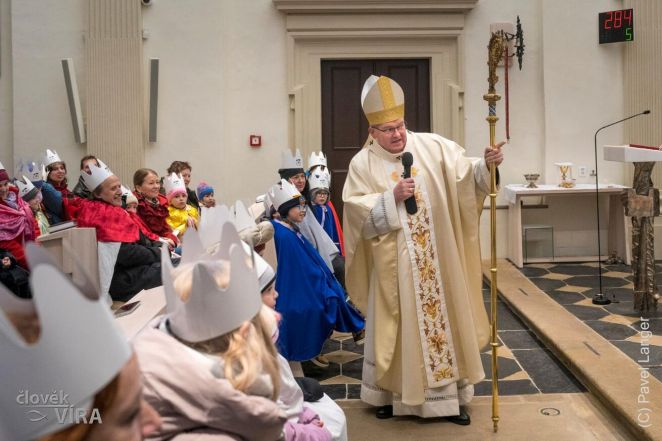 image:Image 81/source/orig/80574_65049_0_250102-zehnani-kolednikum-08.jpg