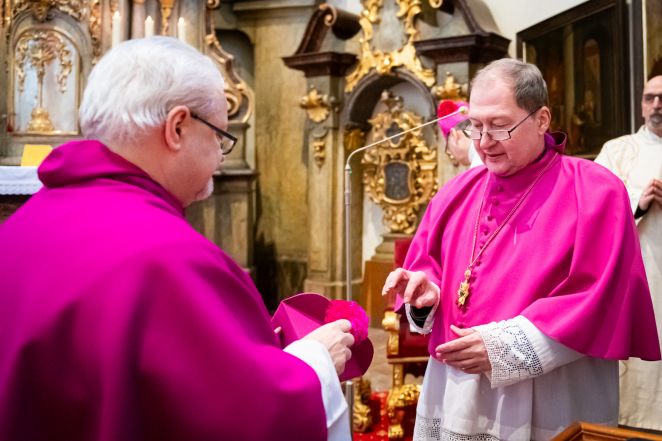 image:Image 82/source/orig/81419_hor2489.jpg