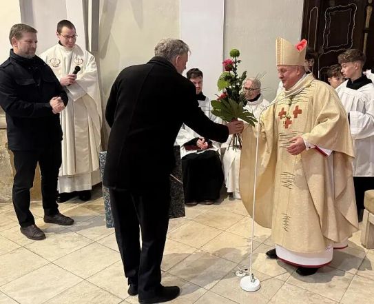 image:Image 82/source/orig/81995_66614_0_img_8012.jpg