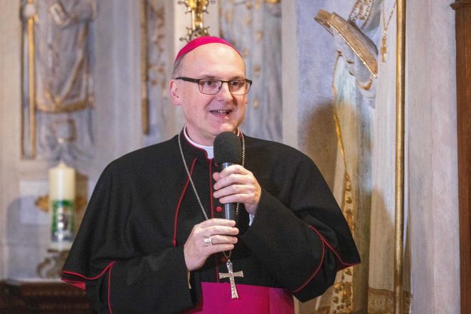 image:Image 83/source/orig/82086_2q6a6641-1-optimized.jpg