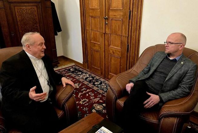 image:Image 83/source/orig/82668_67409_0_633745575_10163250840469219_4864595277852248322_n_0.jpg