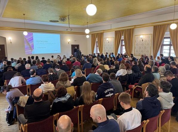 image:Image 84/source/orig/83015_67753_0_3_skola_liturgiky.jpg