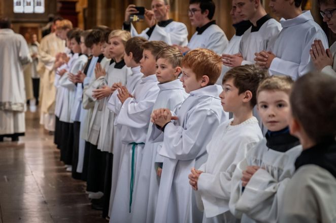 image:Image 85/source/orig/84017_68649_0_pesy-20251011-ministranti-z636240.jpg