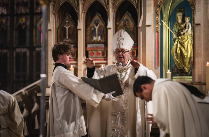 image:Image 85/source/orig/84808_screenshot-2026-04-05-at-11-13-48-fotografie-clovek-a-vira.png