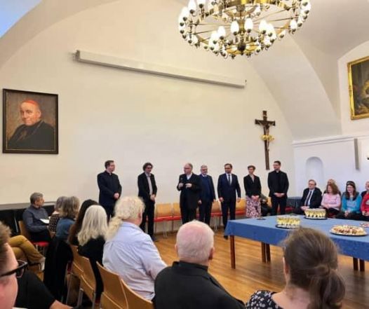 image:Image 86/source/orig/85619_70336_0_privitani1.jpg