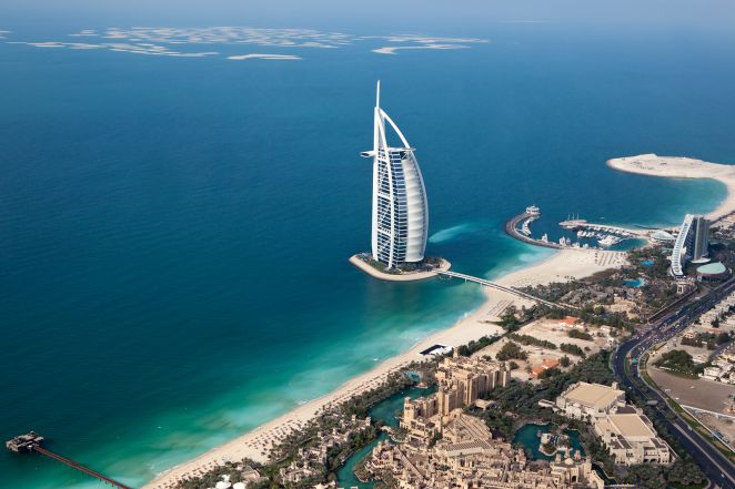 image:Image 89/source/orig/88857_dubai-burj-al-arab-helicopter-view.jpg