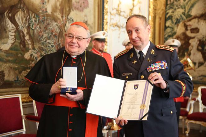 9/source/orig/8153_4606_0_1-medailehrad-strazedkd.jpg image:Image 9/source/orig/8153_4606_0_1-medailehrad-strazedkd.jpg